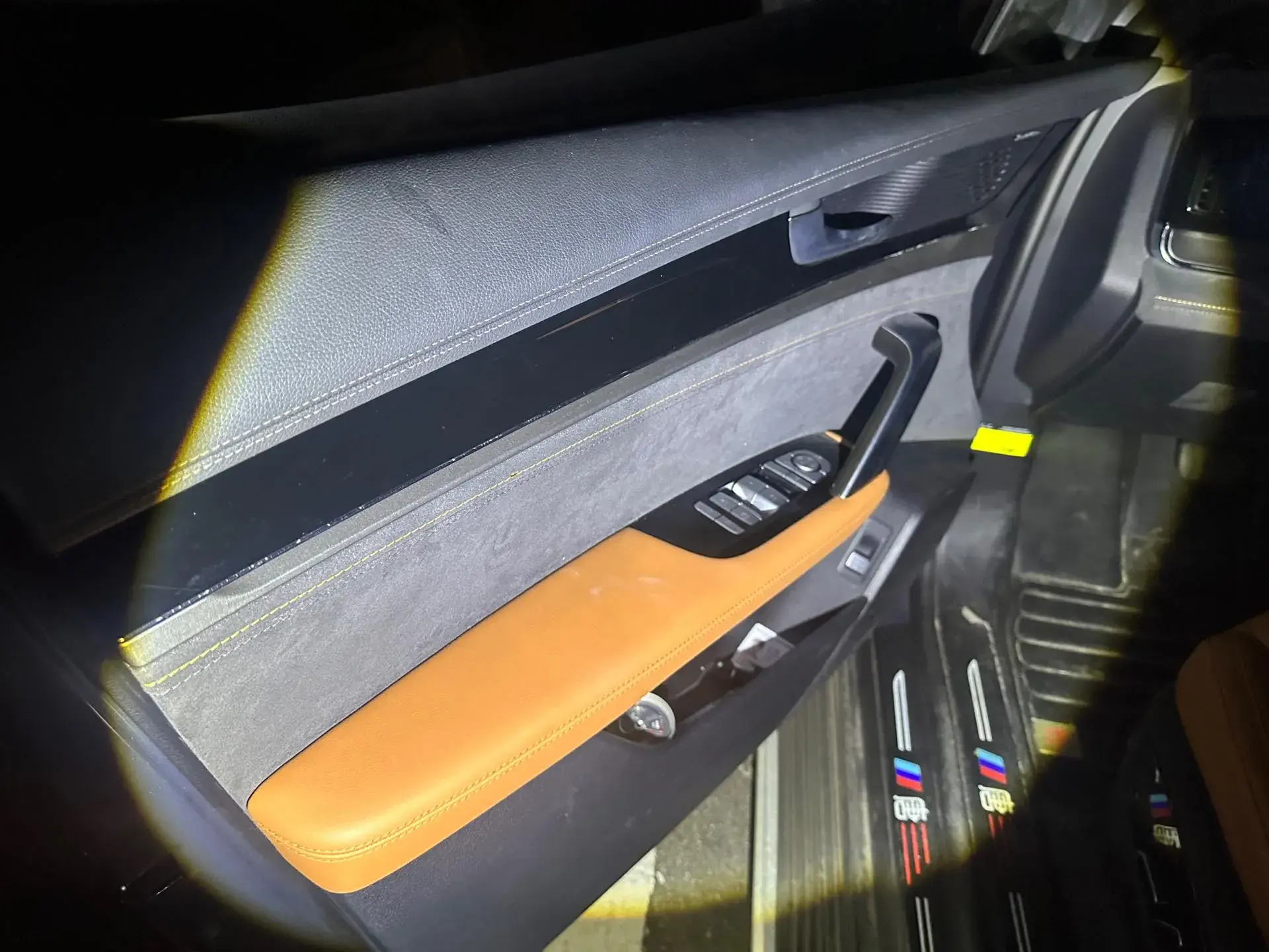 2023 BYD TANG thumbnail 4