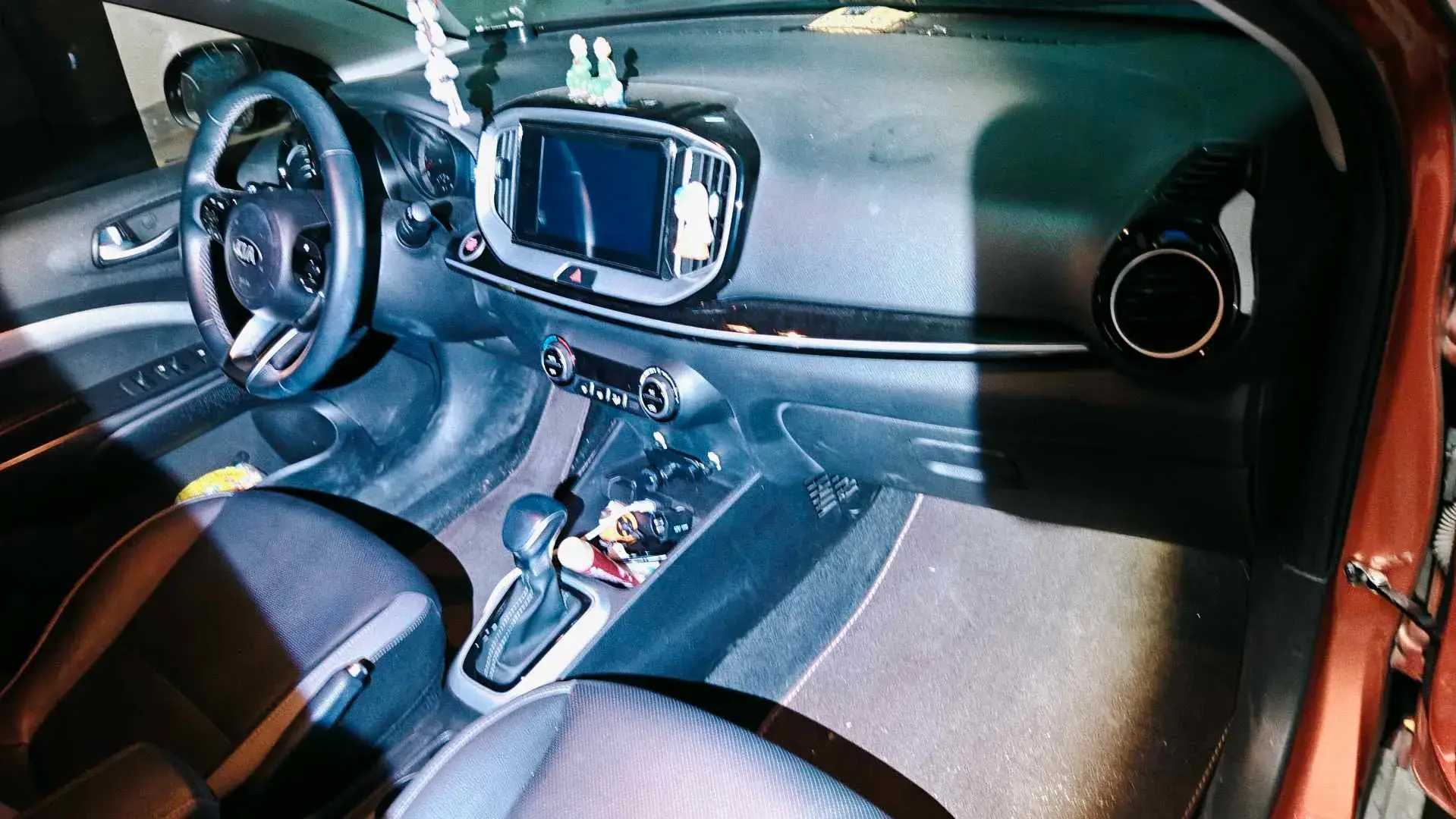 2021 KIA KX1 thumbnail 4