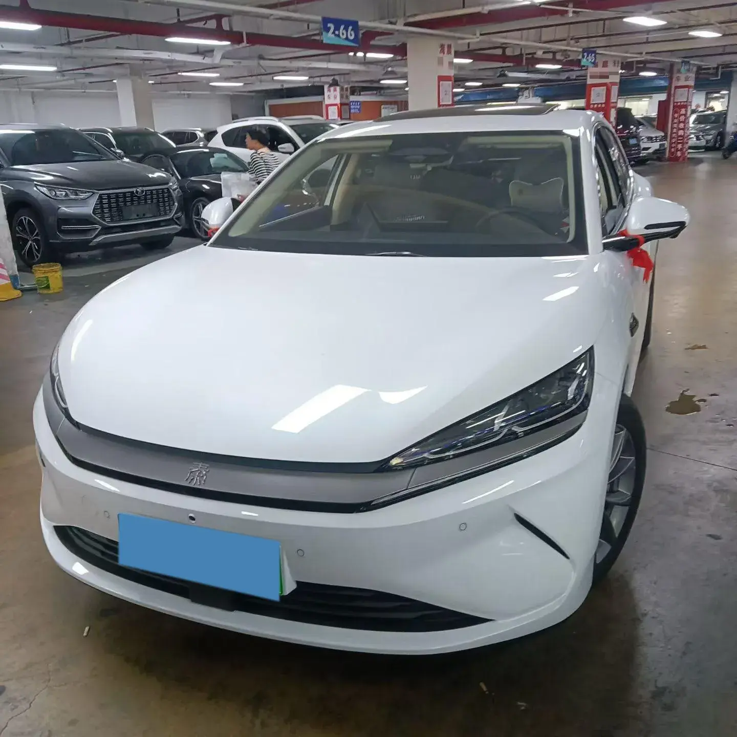 2025 BYD QINL thumbnail 2