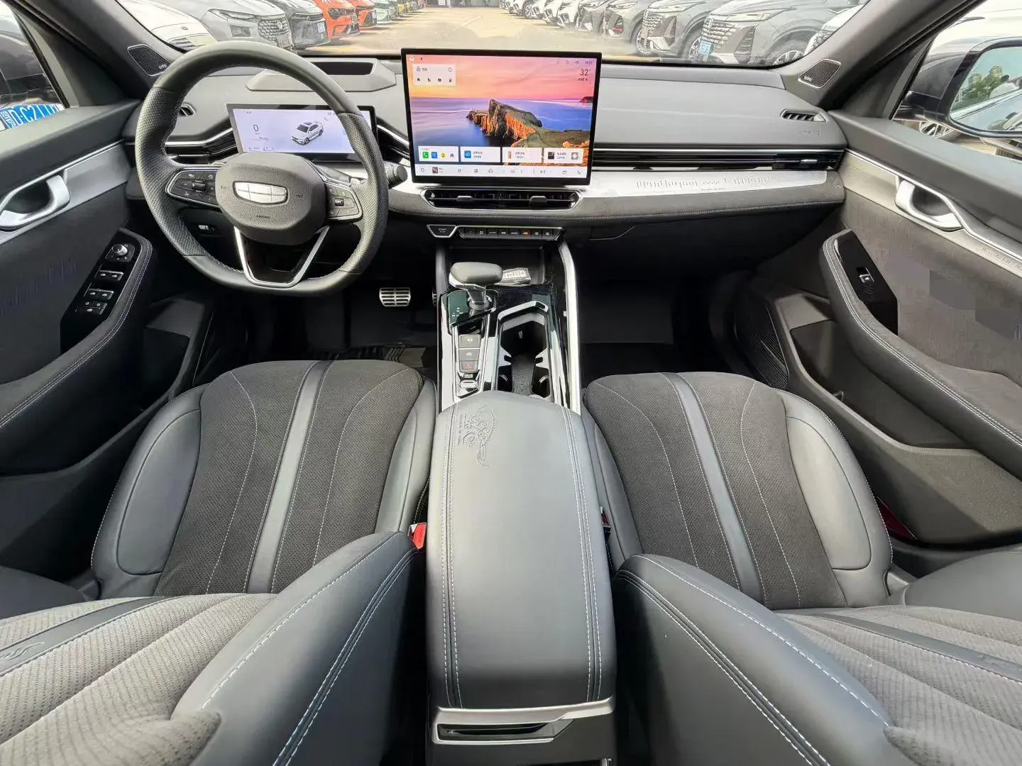 2025 GEELY PREFACE thumbnail 3