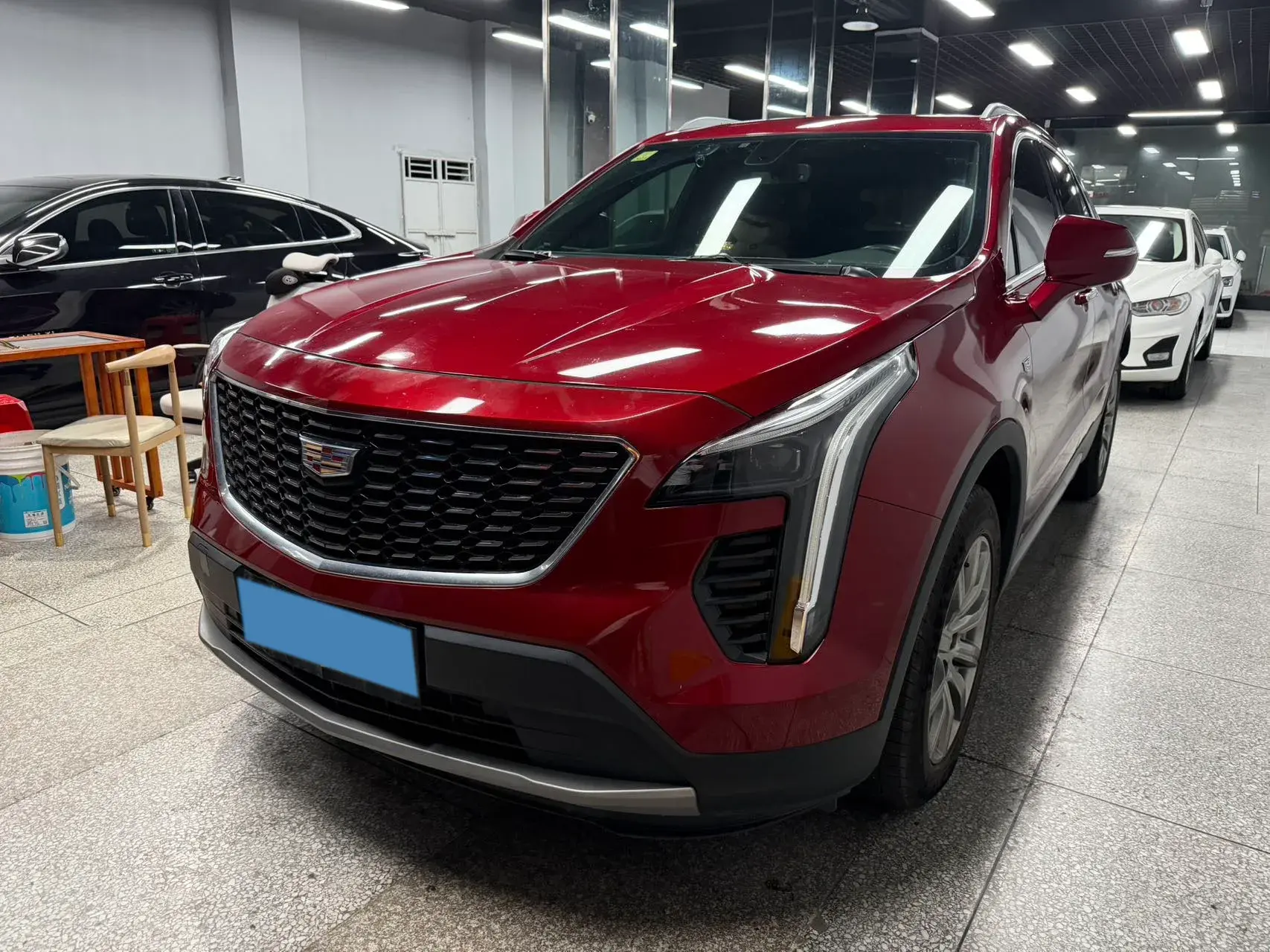2021 CADILLAC XT4 view 1