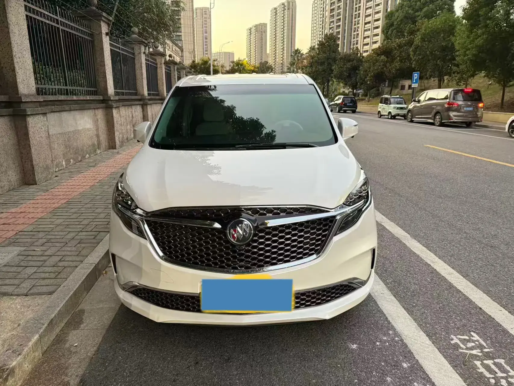 2022 BUICK GL8 thumbnail 2