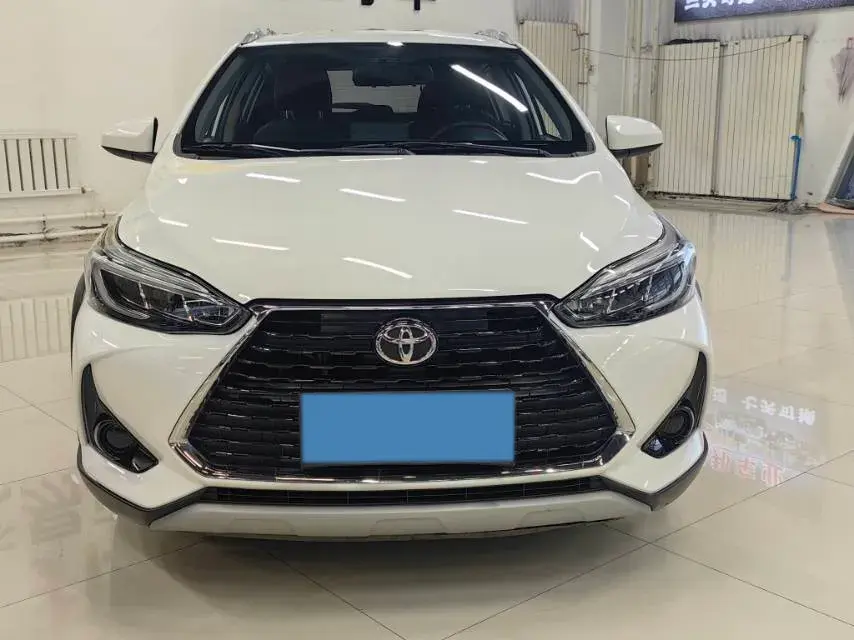 2022 TOYOTA YARIS thumbnail 2