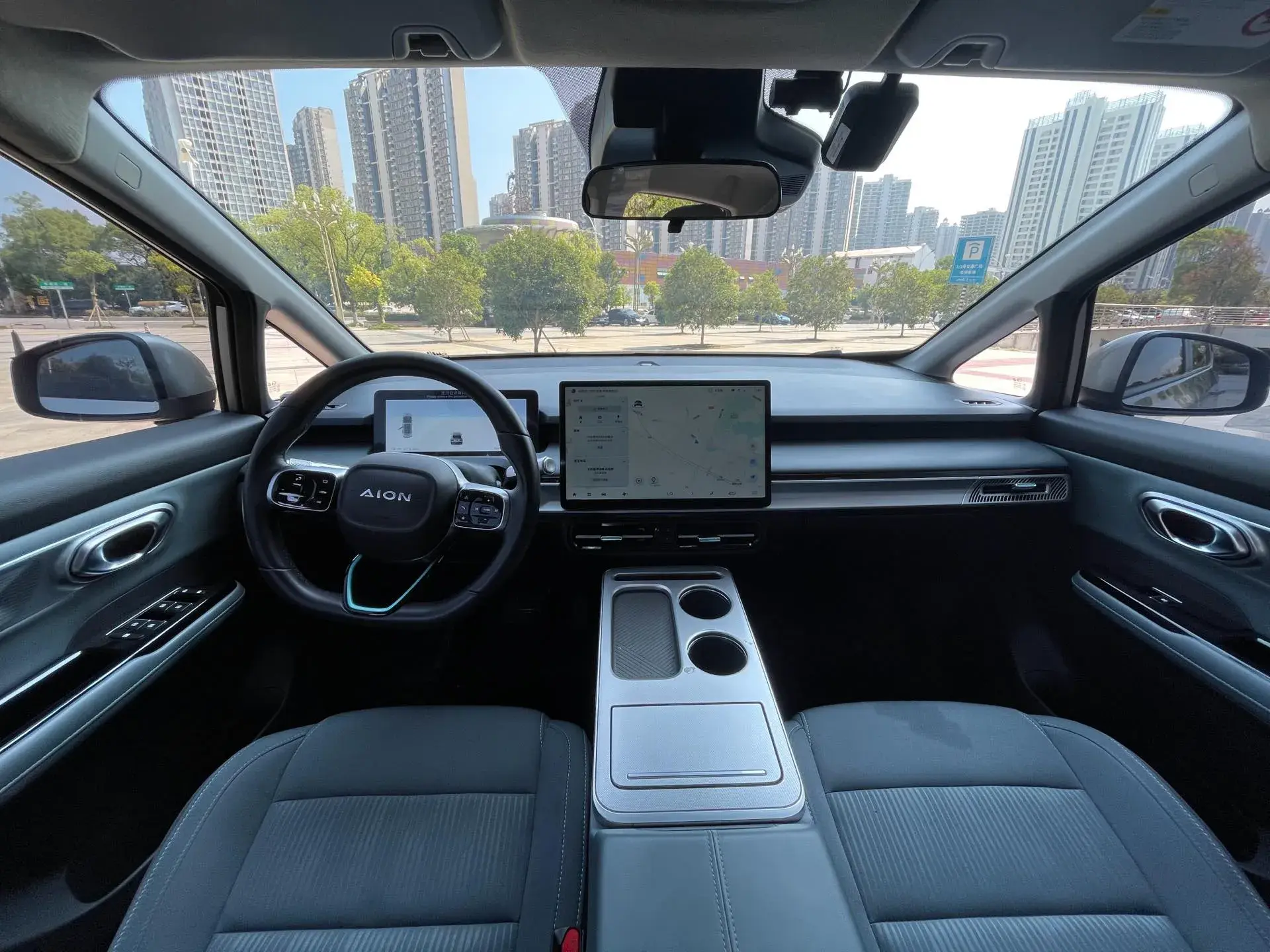 2023 AION Y thumbnail 4