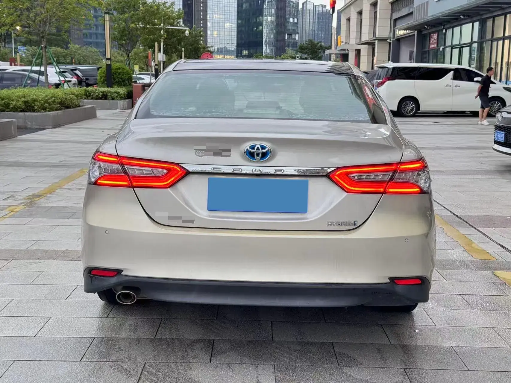 2019 TOYOTA CAMRY thumbnail 4