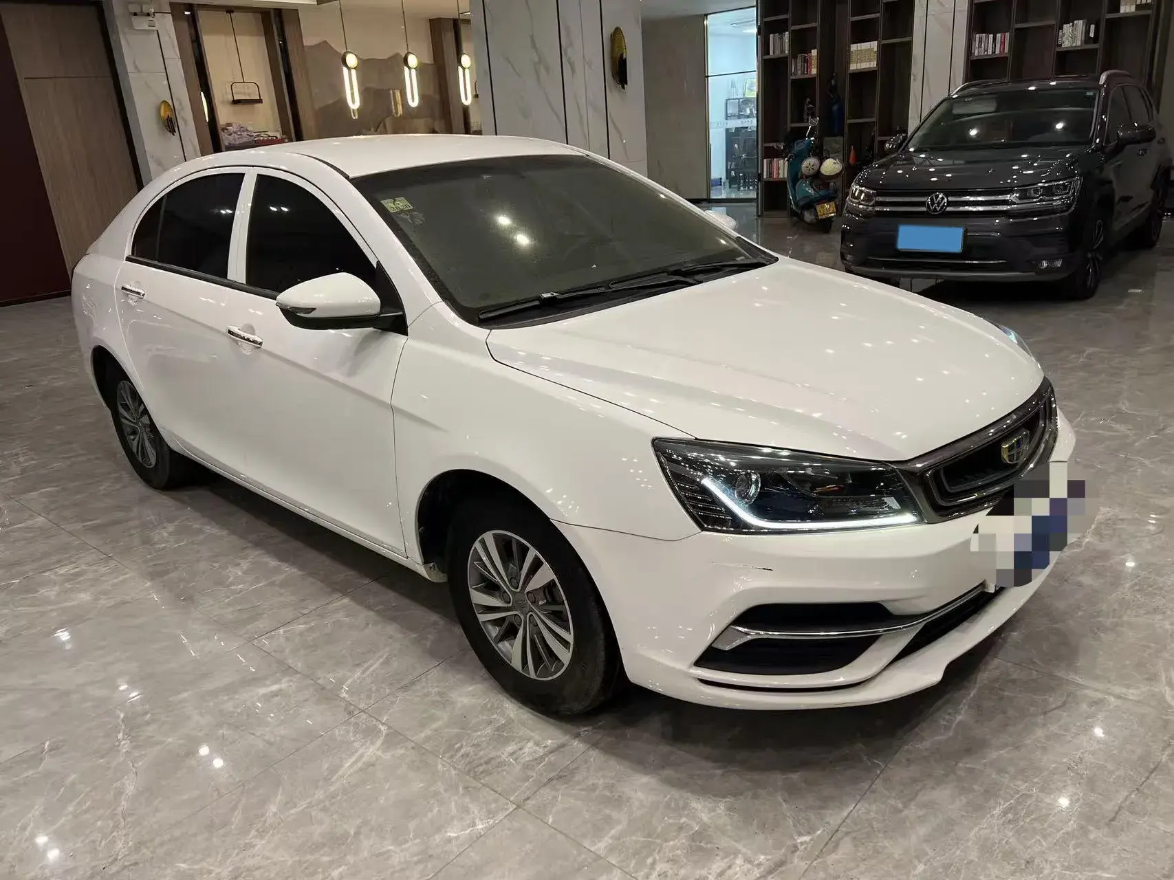 2018 GEELY EMGRAND thumbnail 3