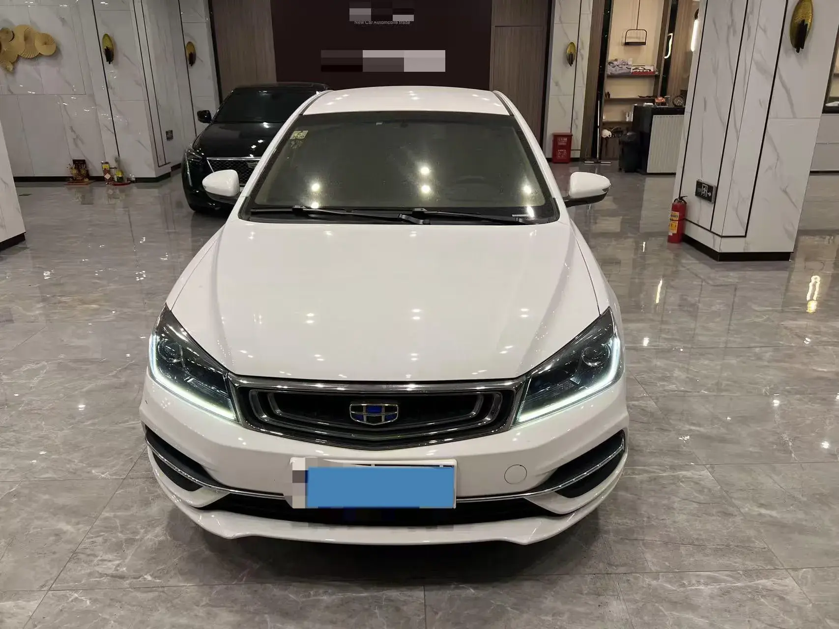 2018 GEELY EMGRAND thumbnail 2