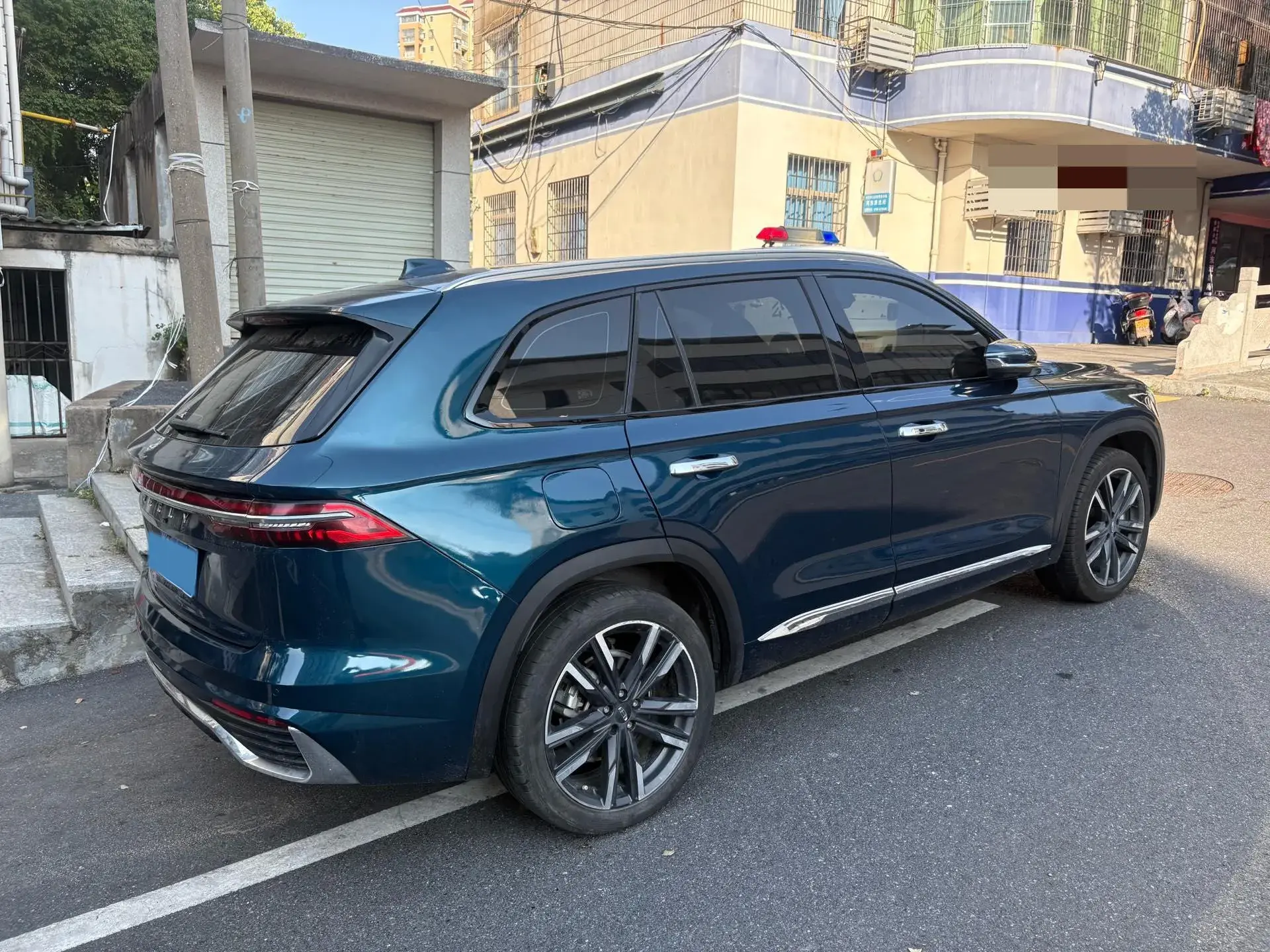 2021 GEELY MONJARO thumbnail 3