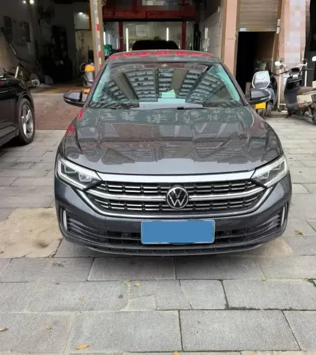 2023 VOLKSWAGEN SAGITAR thumbnail 2