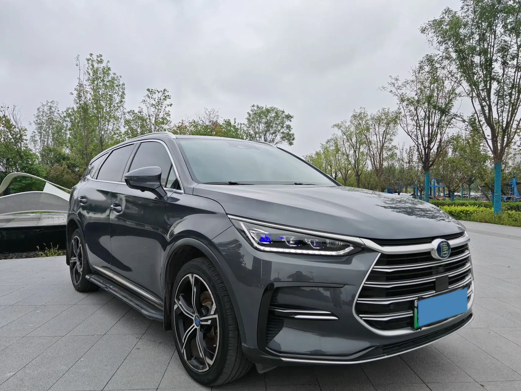 2021 BYD TANG thumbnail 3