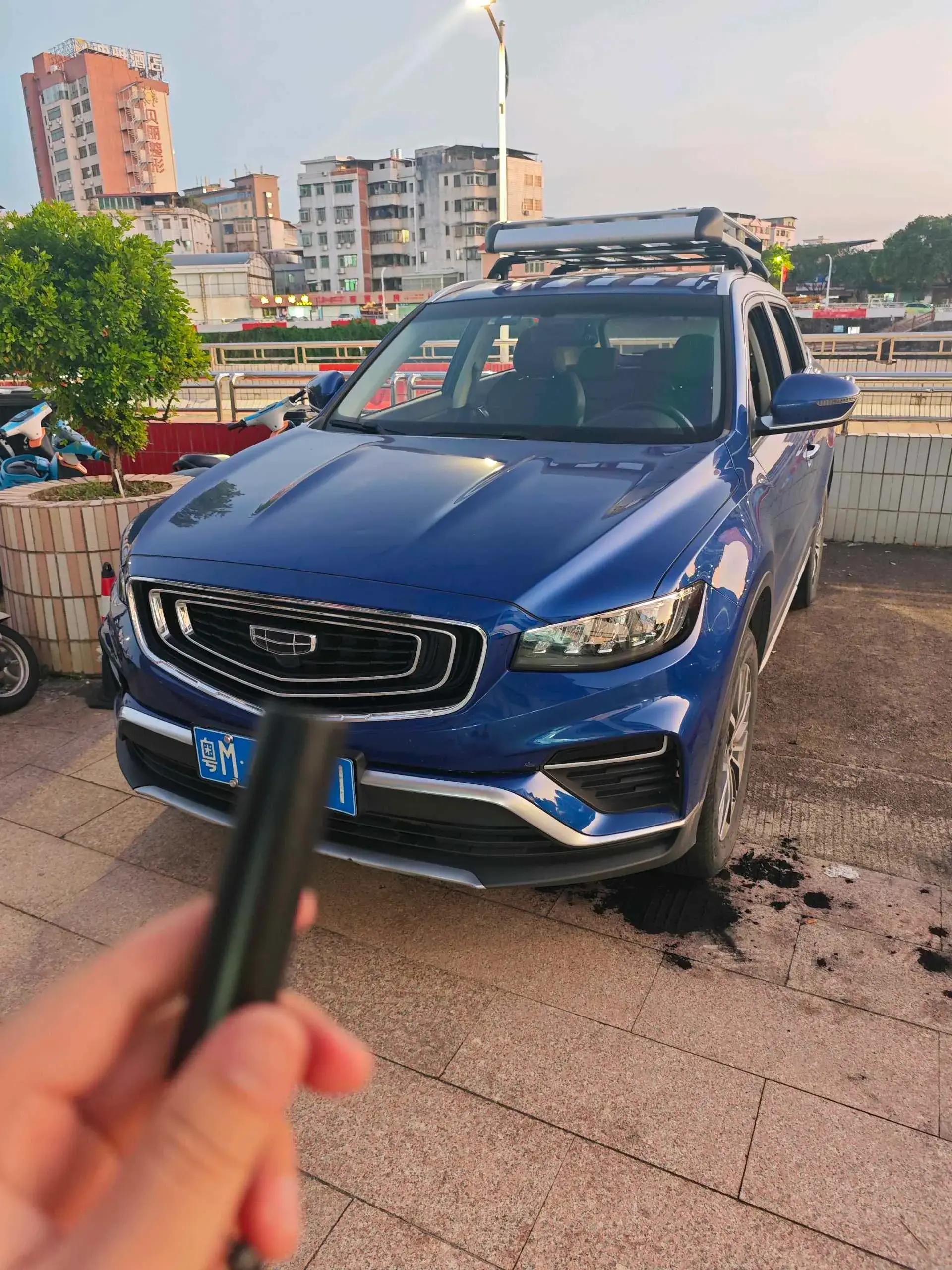 2020 GEELY AZKARRA view 1