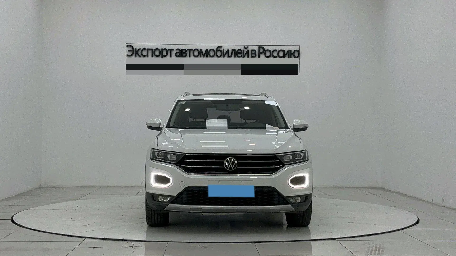 2021 VOLKSWAGEN T-ROC thumbnail 3