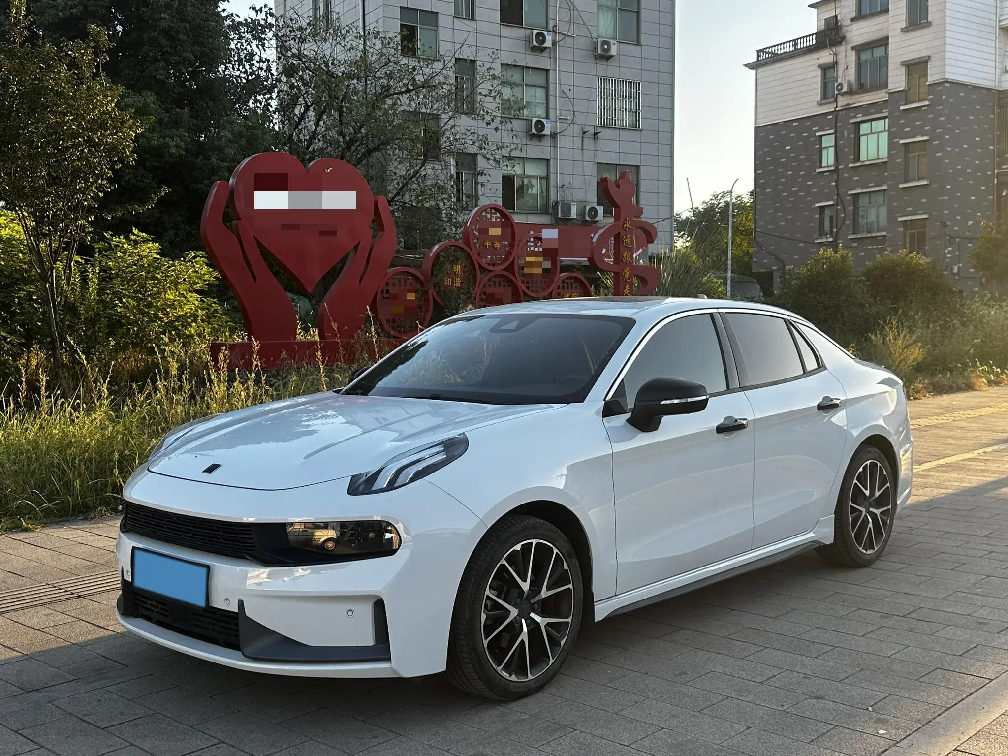 2021 LYNK&CO 03 view 1