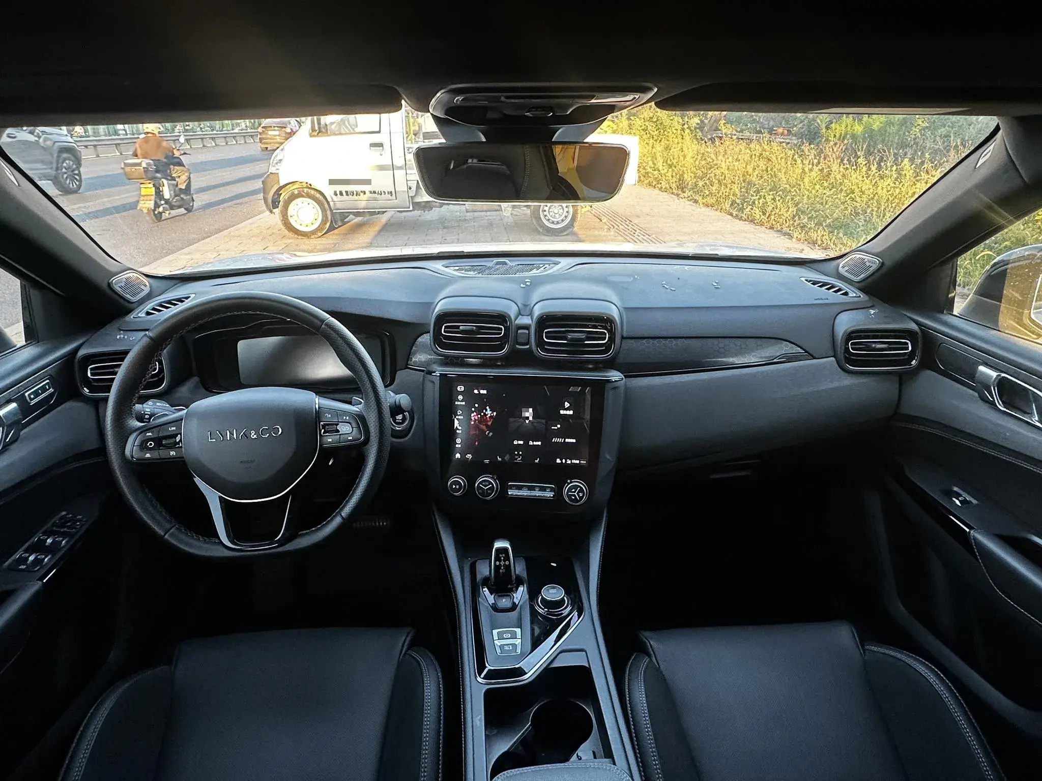 2021 LYNK&CO 03 thumbnail 4