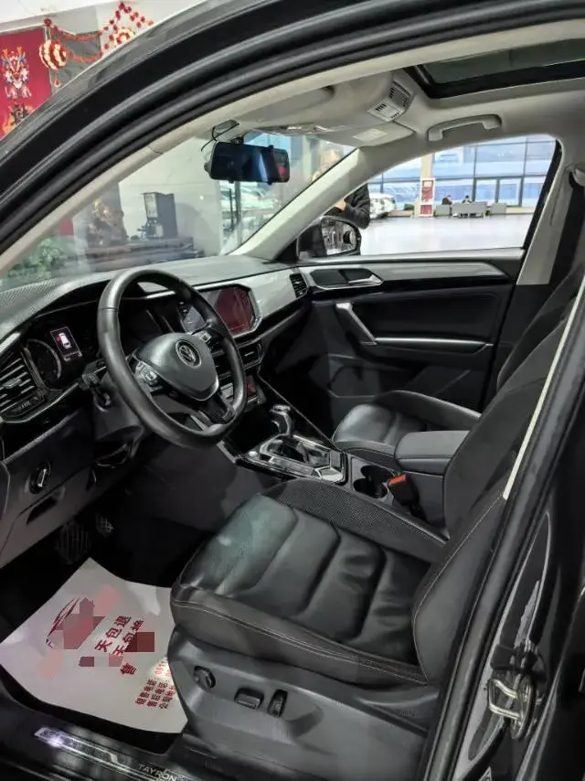 2020 VOLKSWAGEN TAYRON thumbnail 4