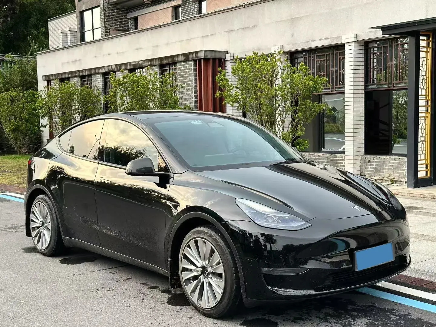 2021 TESLA MODEL thumbnail 3