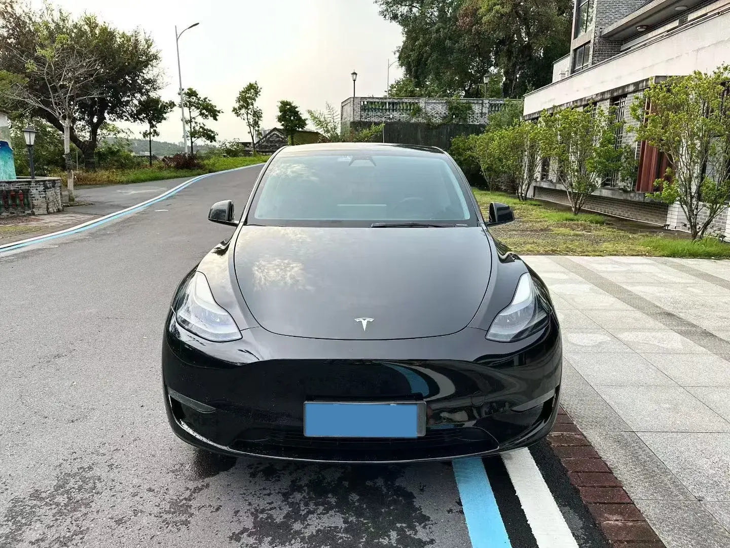 2021 TESLA MODEL thumbnail 2