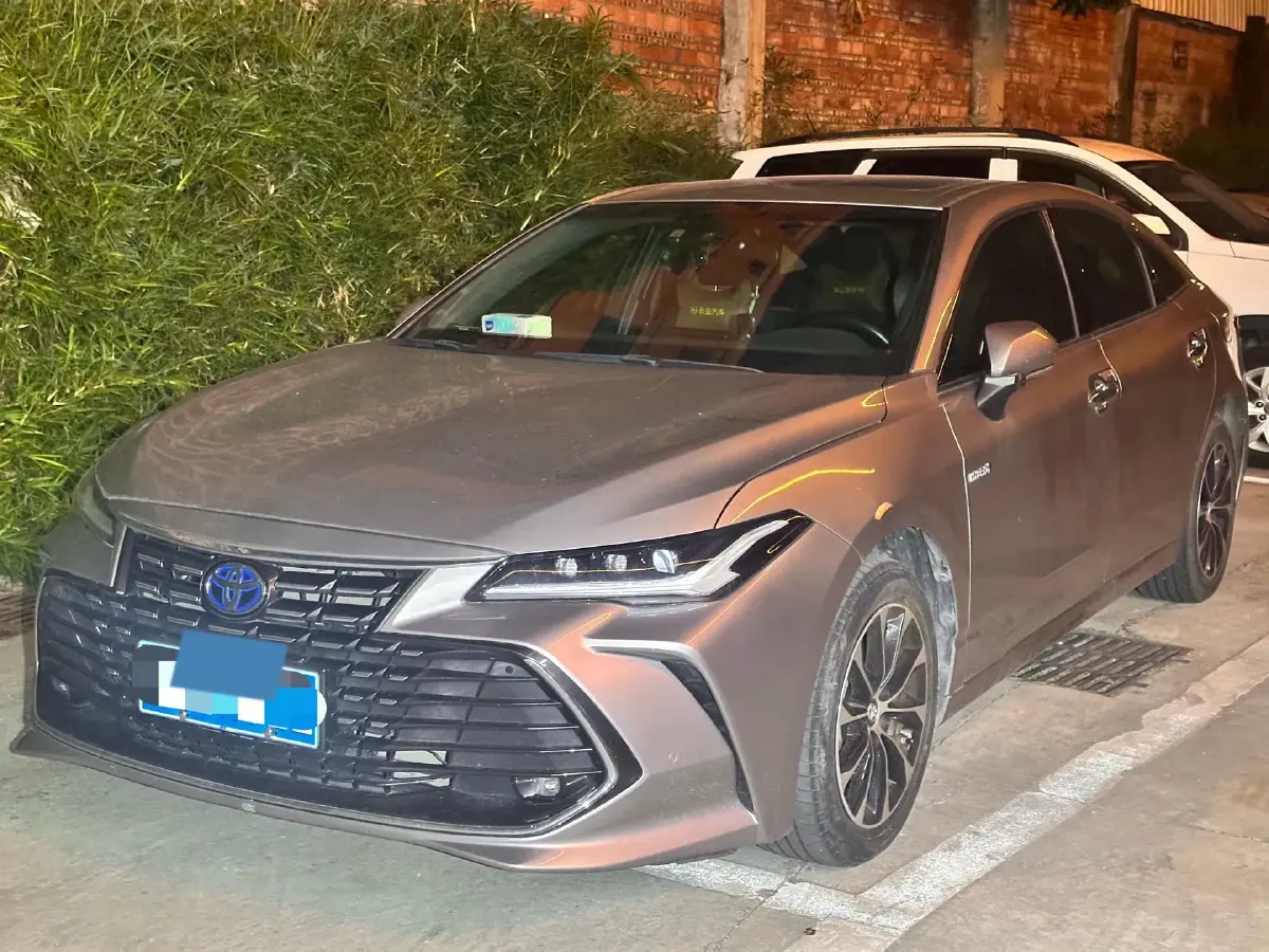 2023 Toyota Avalon 2.5L 178HP L4 E-CVT Hybrid