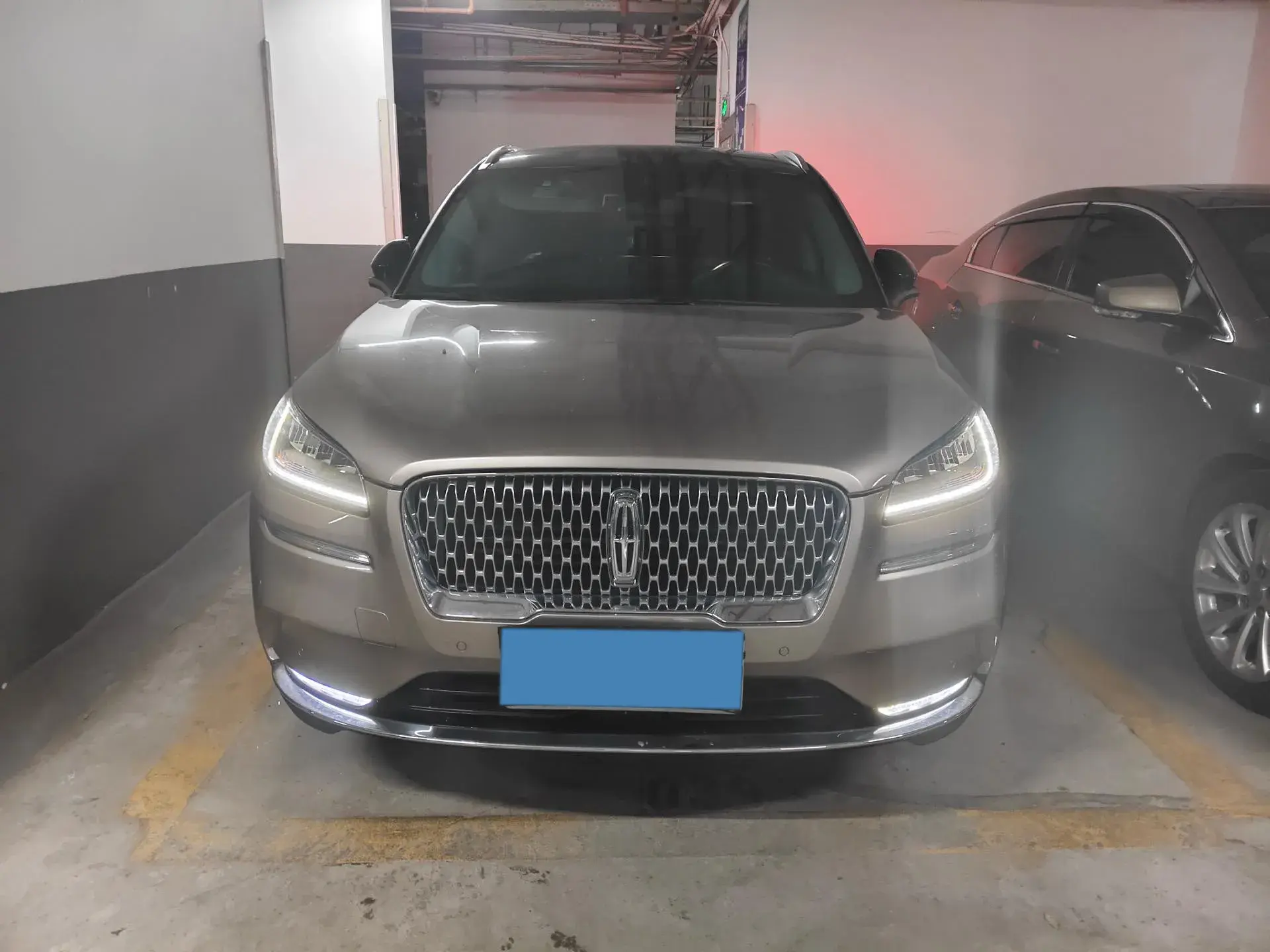 2021 LINCOLN CORSAIR thumbnail 2