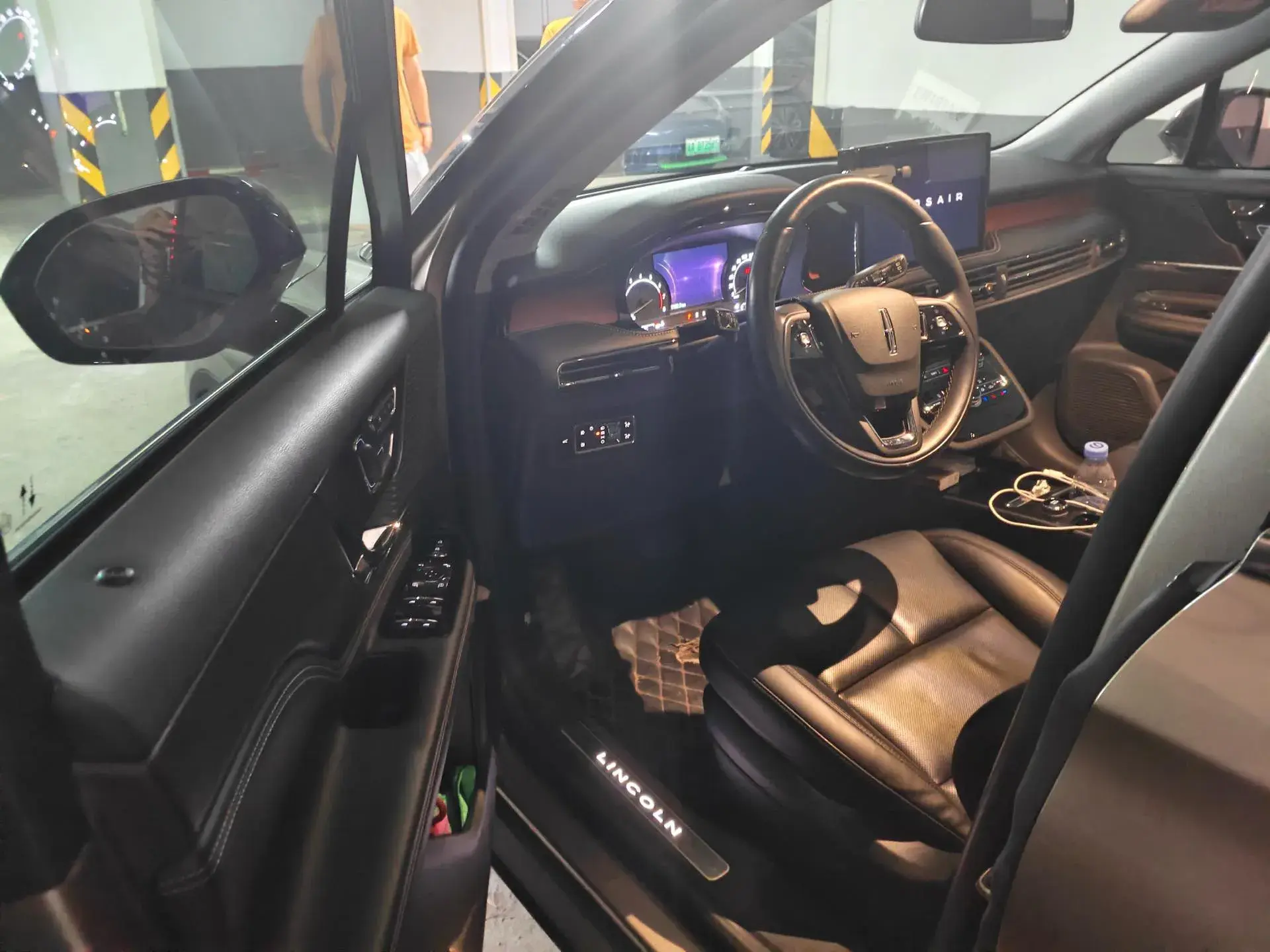 2021 LINCOLN CORSAIR thumbnail 3