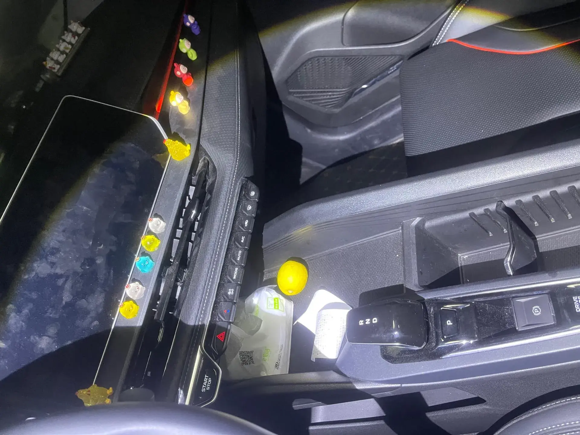 2024 GEELY BINRAY thumbnail 4