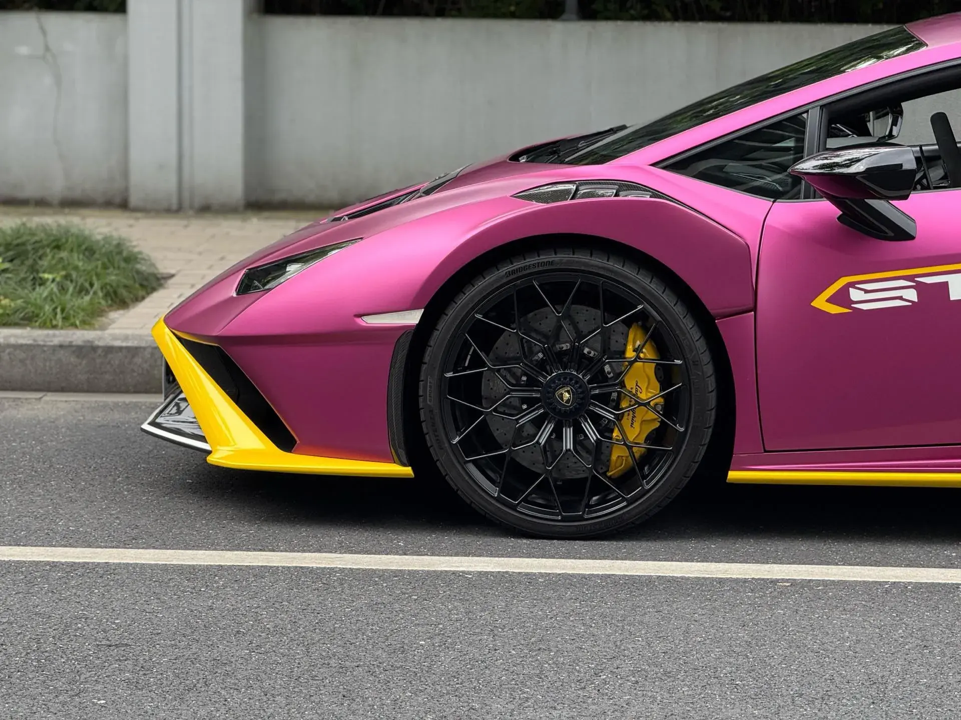2021 LAMBORGHINI HURACÁN thumbnail 4