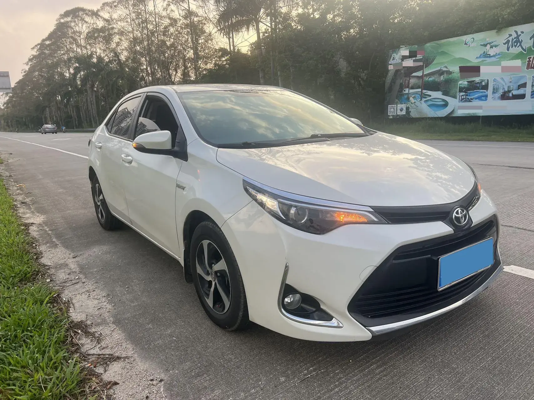 2017 TOYOTA LEVIN thumbnail 3