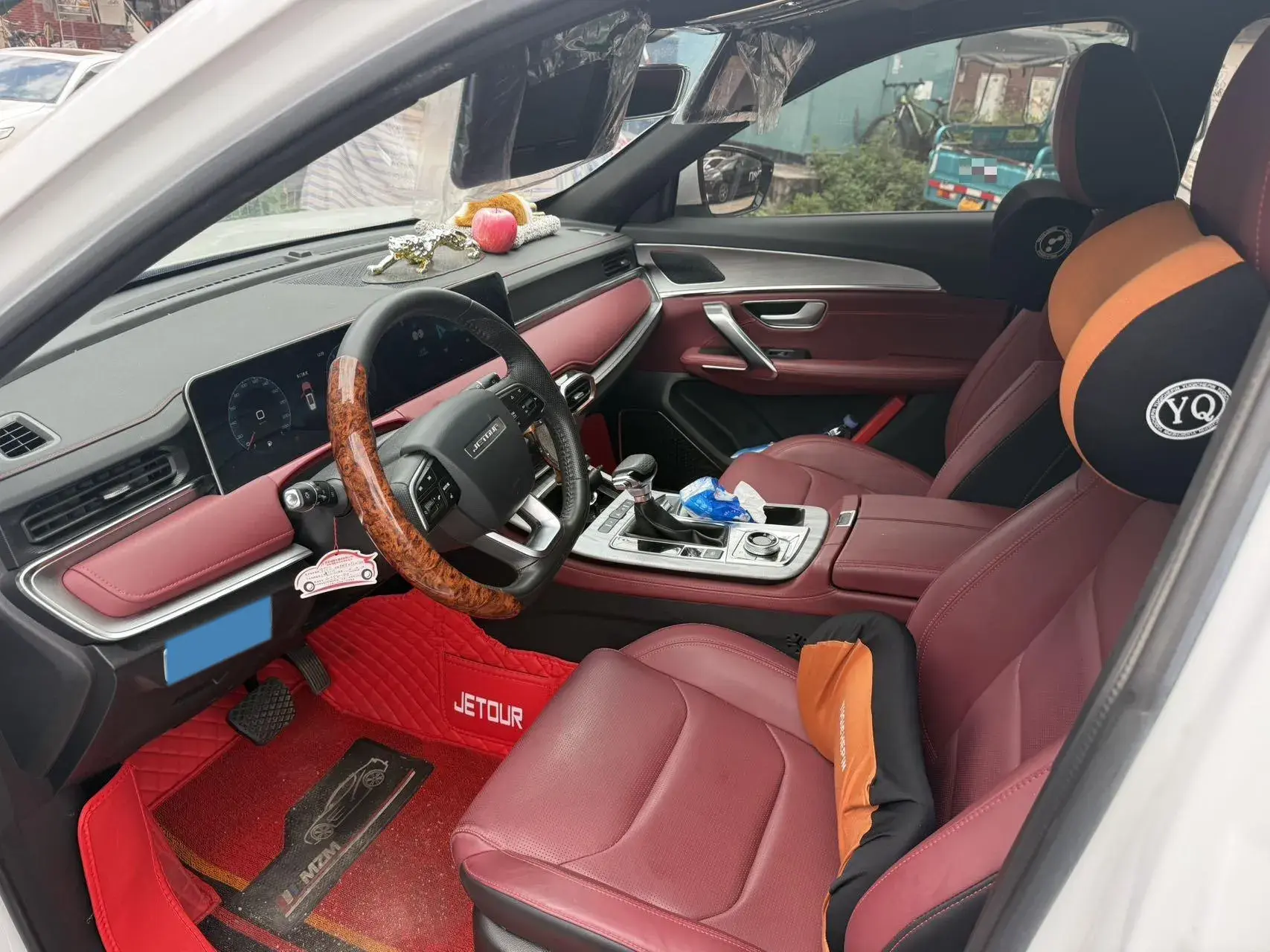 2023 JETOUR X70 thumbnail 4