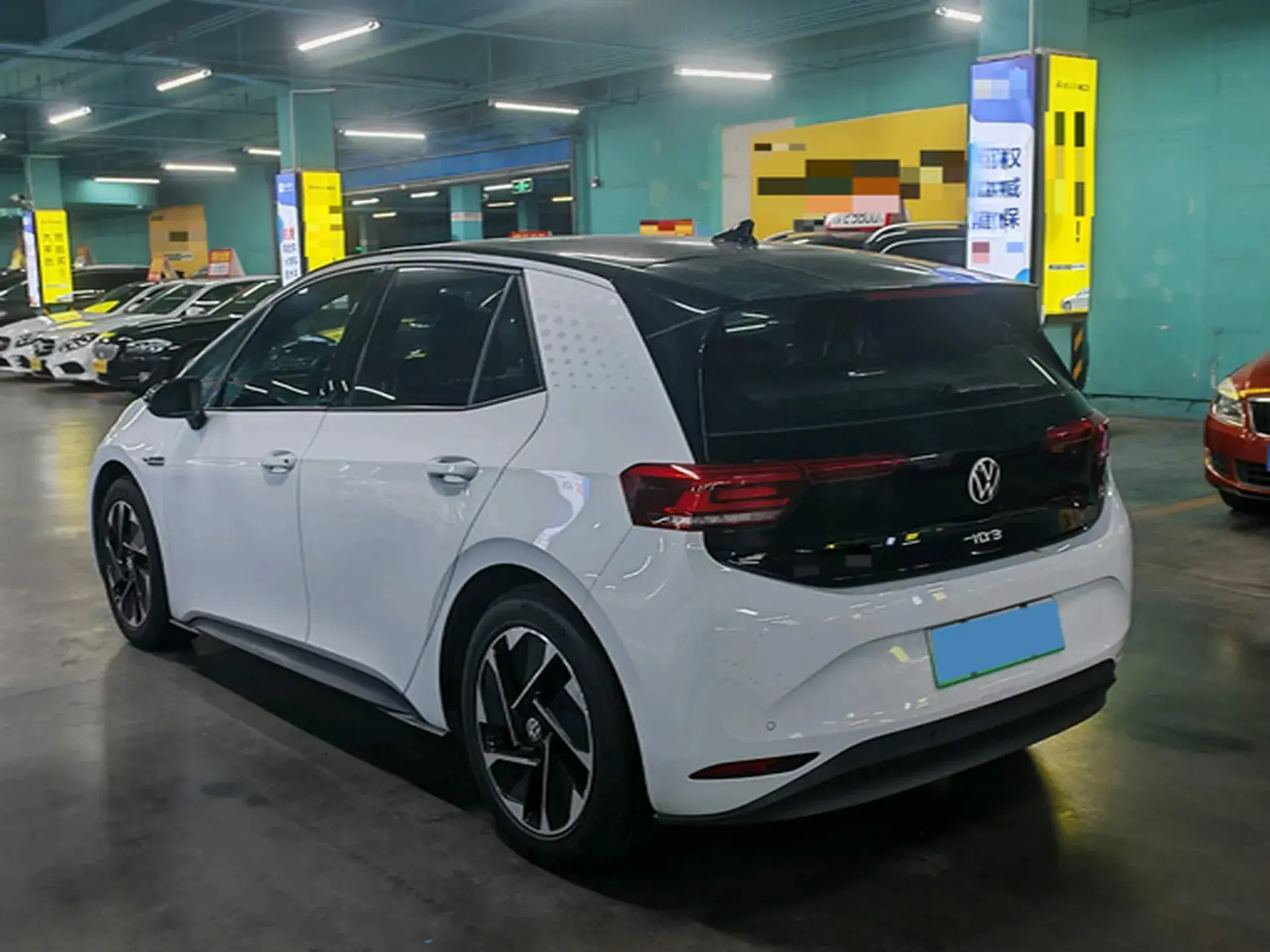 2023 VOLKSWAGEN ID.3 thumbnail 4