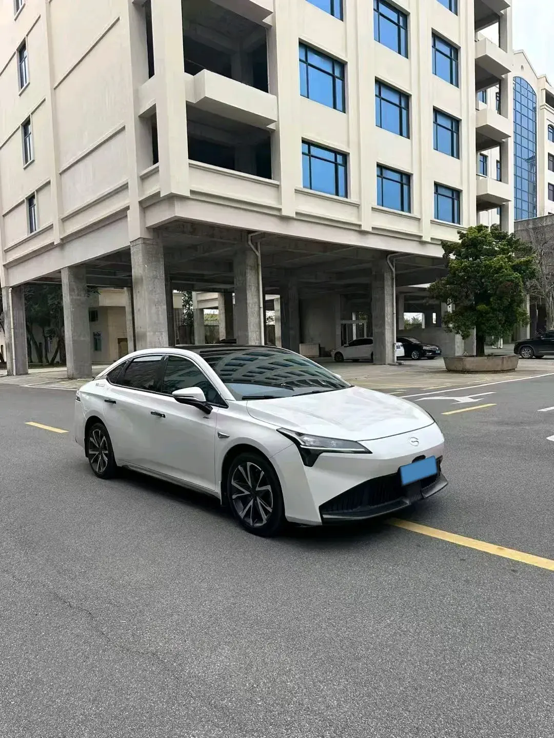 2021 AION S thumbnail 3