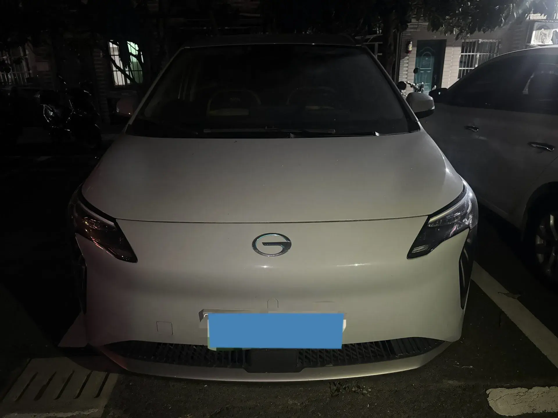 2023 AION Y thumbnail 2