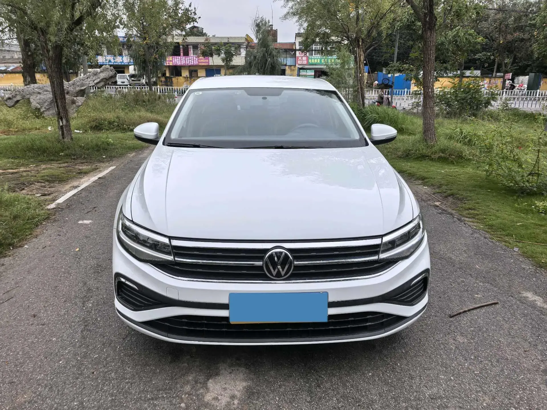 2023 VOLKSWAGEN BORA thumbnail 2