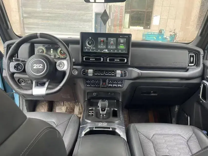 2025 212 212 thumbnail 4