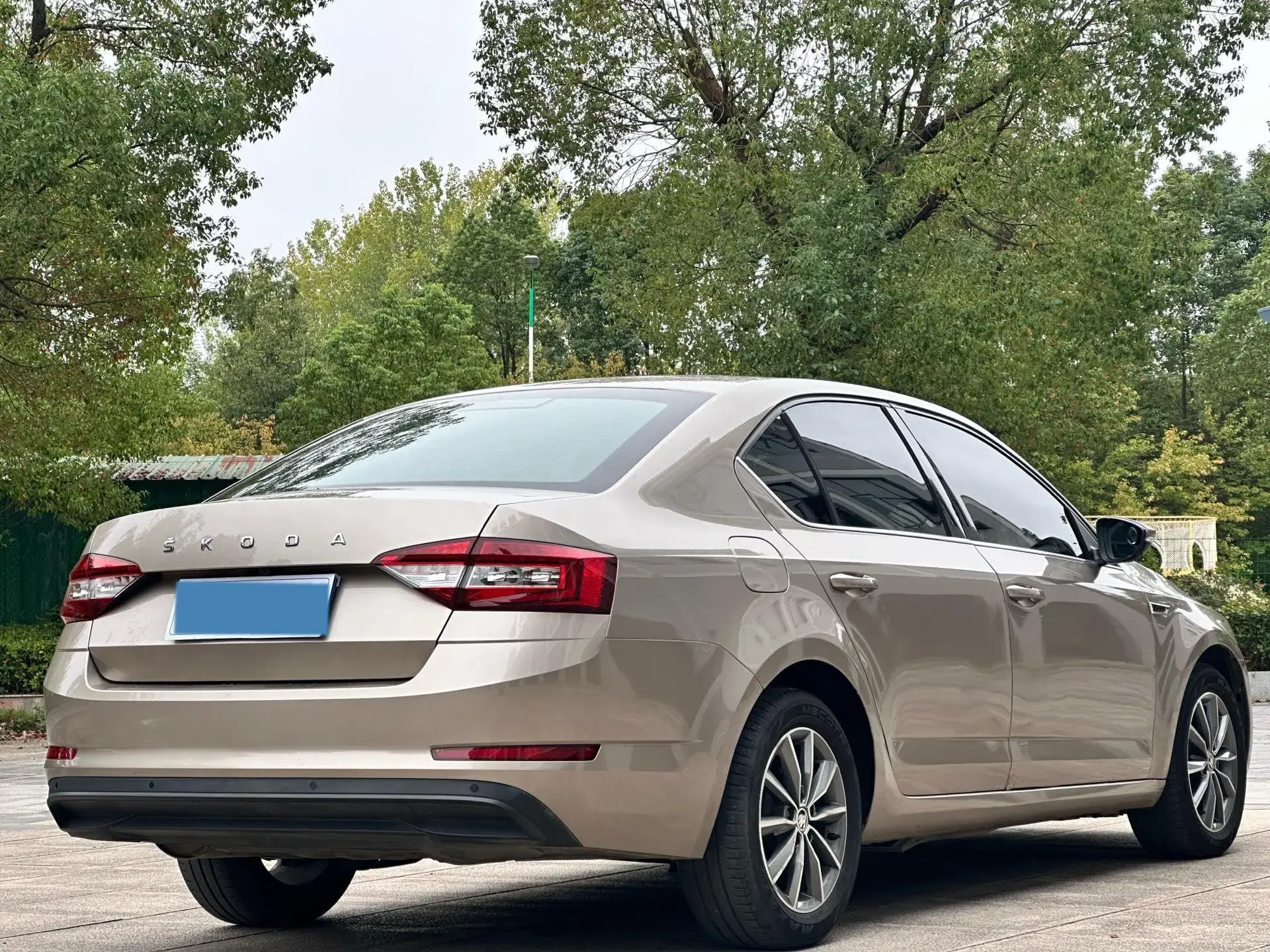 2019 SKODA OCTAVIA thumbnail 4