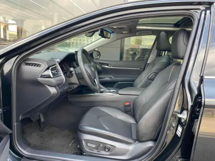 2021 TOYOTA CAMRY thumbnail 4