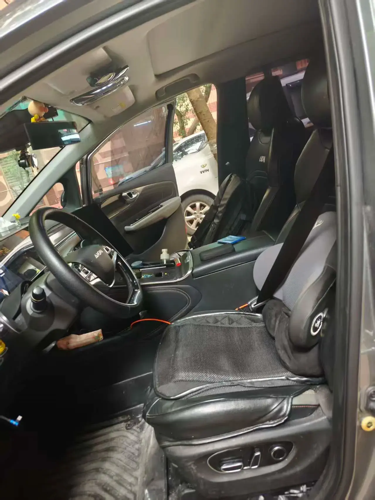 2021 AION V thumbnail 3