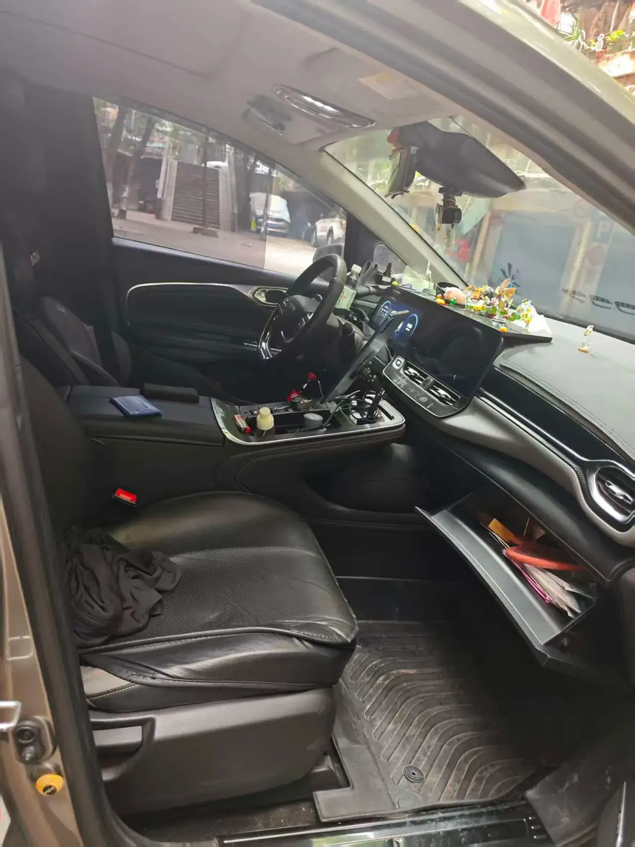 2021 AION V thumbnail 4