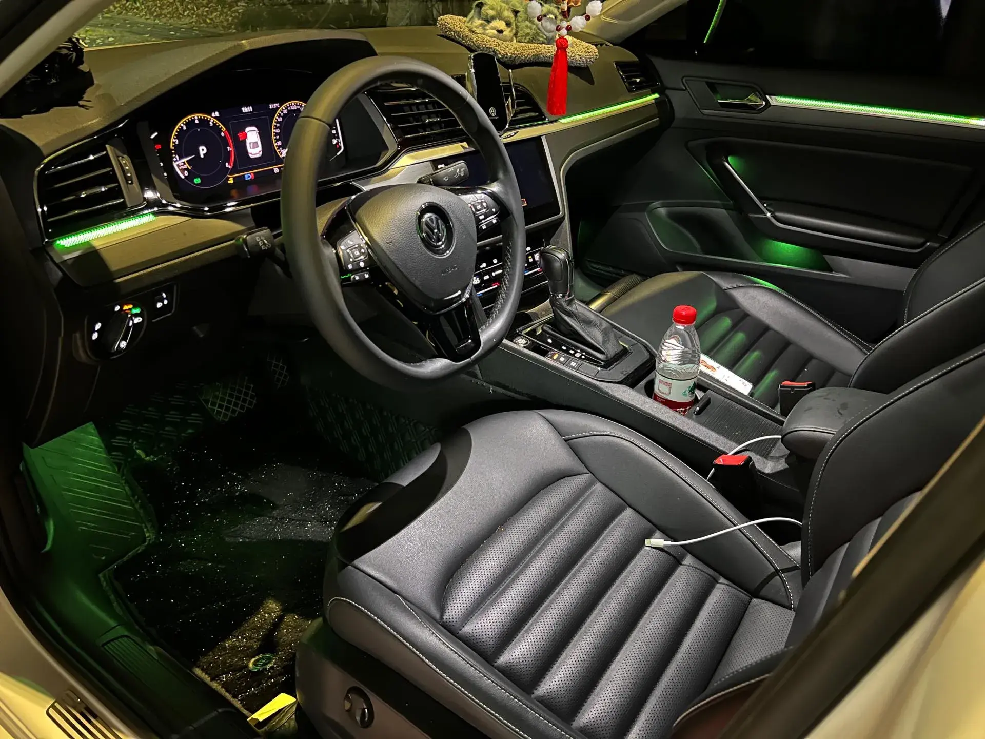 2021 VOLKSWAGEN LAMANDO thumbnail 3