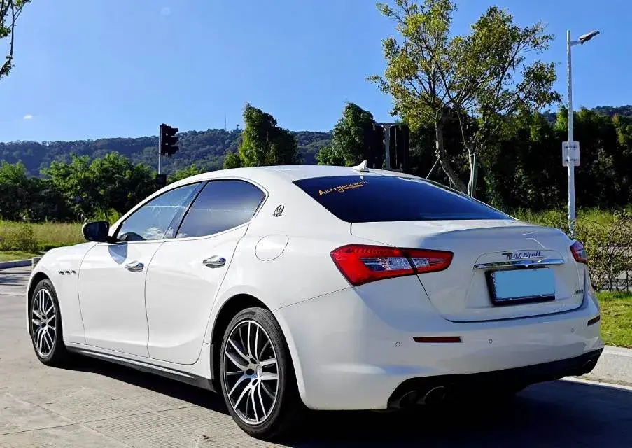 2019 MASERATI GHIBLI thumbnail 4