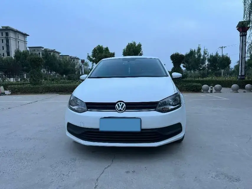 2018 VOLKSWAGEN POLO thumbnail 3