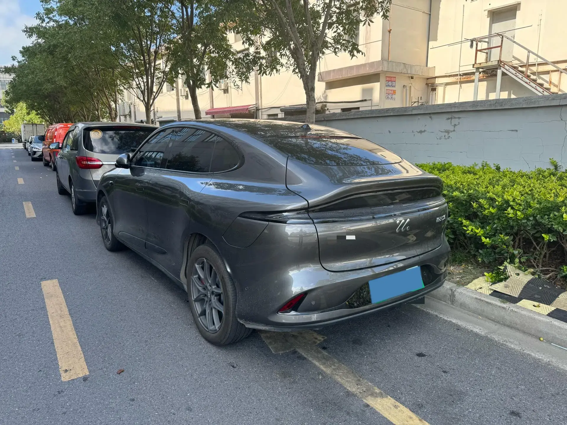 2023 IM LS6 thumbnail 3