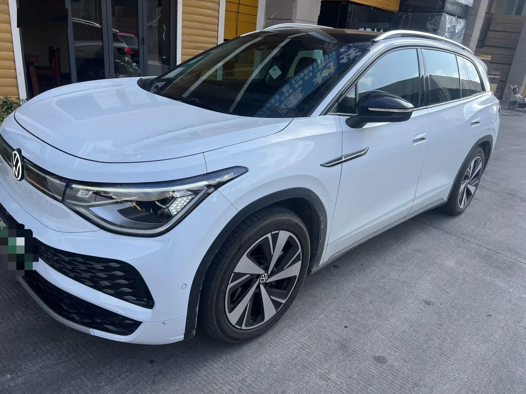 2021 VOLKSWAGEN ID.6 view 1