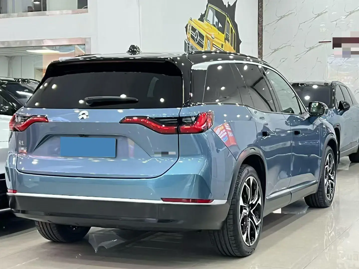 2020 NIO ES8 thumbnail 2