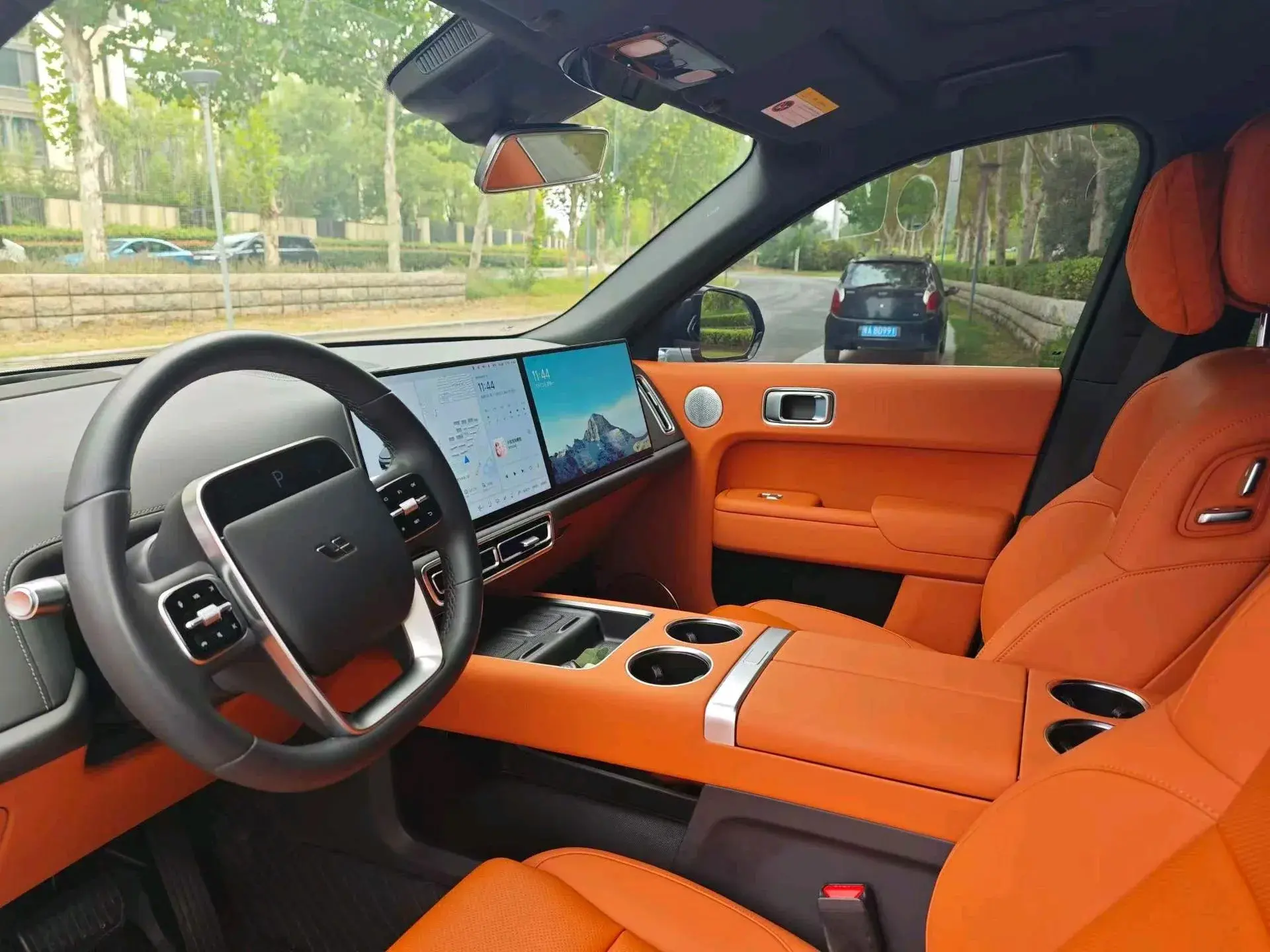 2022 LI L9 thumbnail 3