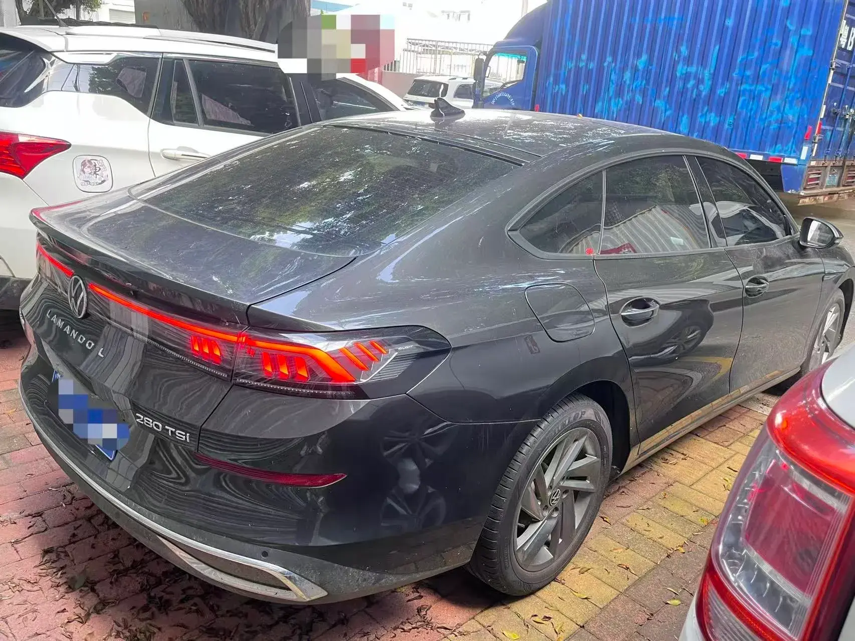 2024 VOLKSWAGEN LAMANDO thumbnail 4