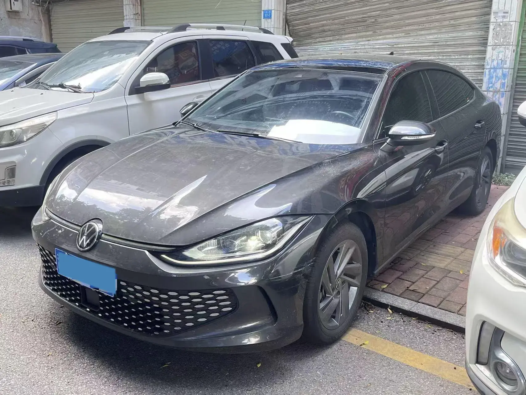 2024 VOLKSWAGEN LAMANDO view 1