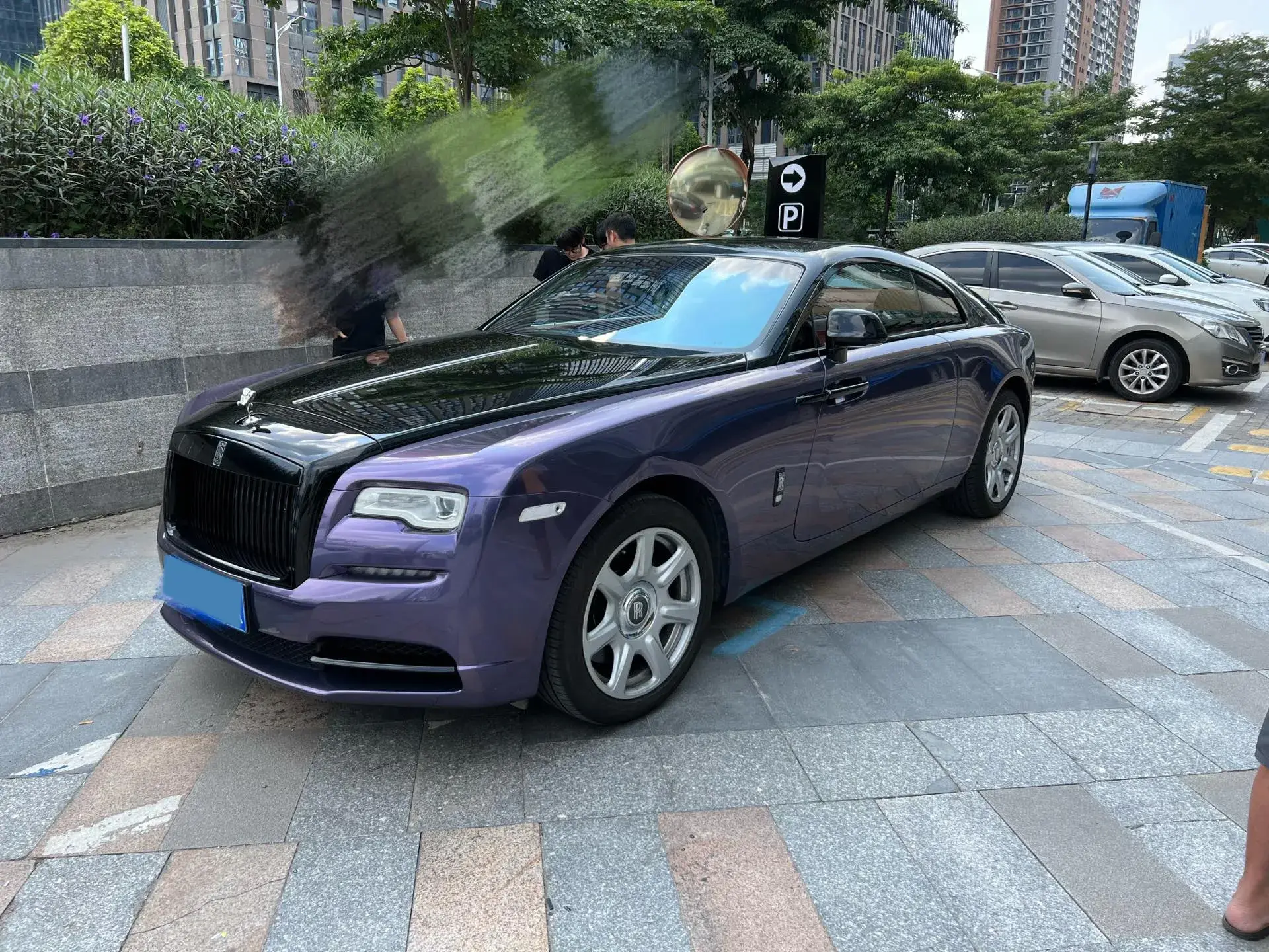 2017 ROLLS-ROYCE WRAITH view 1