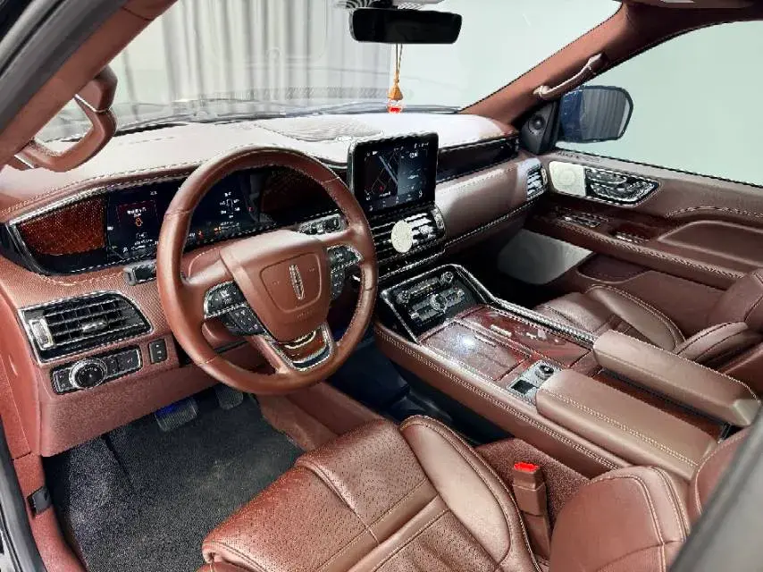 2020 LINCOLN NAVIGATOR thumbnail 4