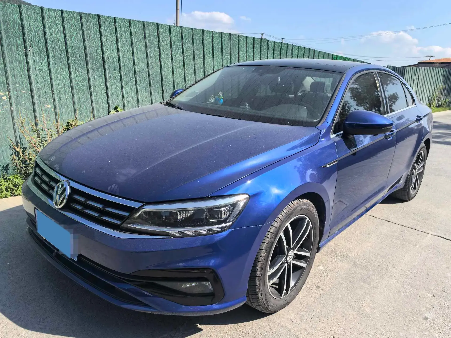 2019 VOLKSWAGEN LAMANDO view 1