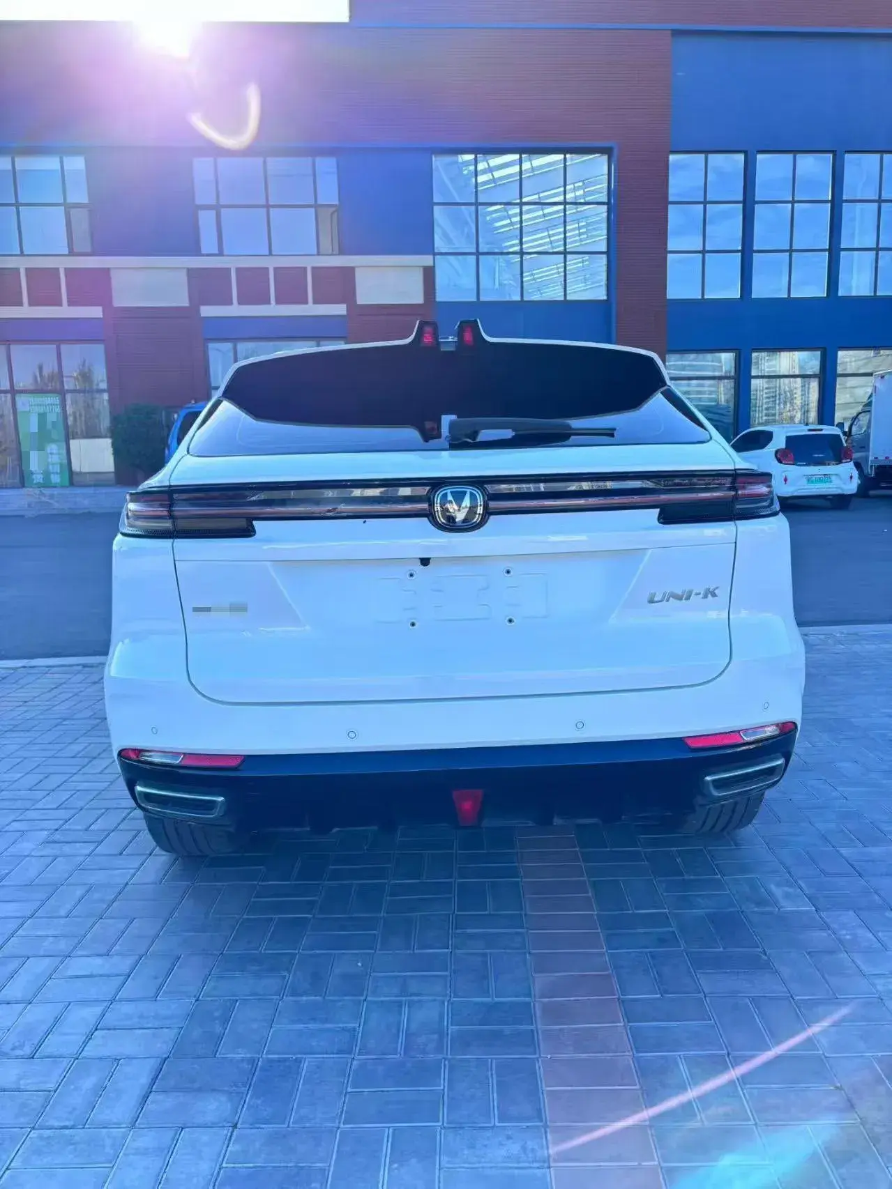 2023 CHANGAN UNI-K thumbnail 4